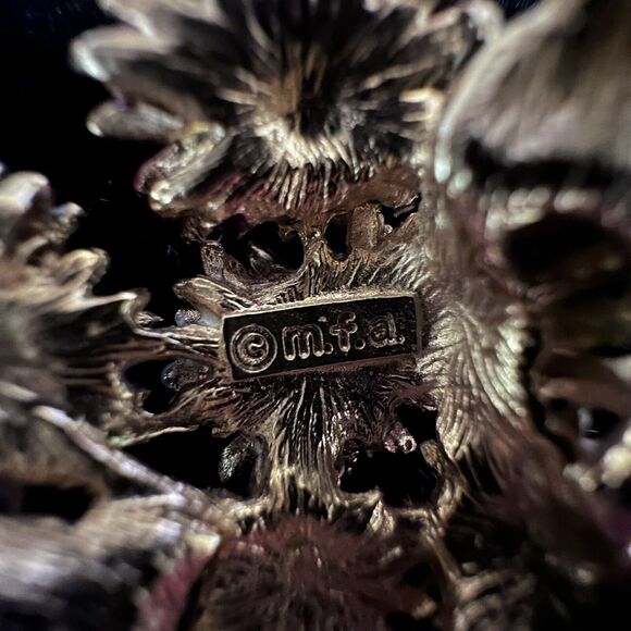 Signed Museum Of Fine Arts Enamel Floral Brooch Vintage EUC Red Blue Pink Yellow - Picture 4 of 4